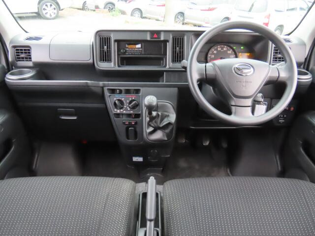 ���O���̐��|�E�K���X�n�{�f�B�R�[�e�B���O��CAR�N���[�j���O���Ǝ҂��{�H�������܂��̂ő�ϐ����B�I���b�N�X�����Ԃł݂͂Ȃ��܂ɉ��K�ȃh���C�u�����񑩁B