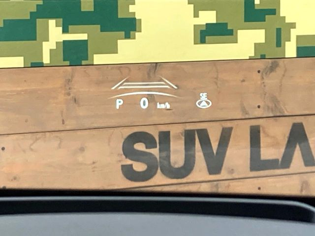 �y�w�b�h�A�b�v�f�B�X�v���C�z���݂̑��x�⑖�s�����f�W�^���\���ŉ^�]�ȑO���̃K���X�ɓ��e!�^�]���A�ڐ������炳���K�v�ȏ����m�F�ł���̂łƂ��Ă��֗��ň��S!