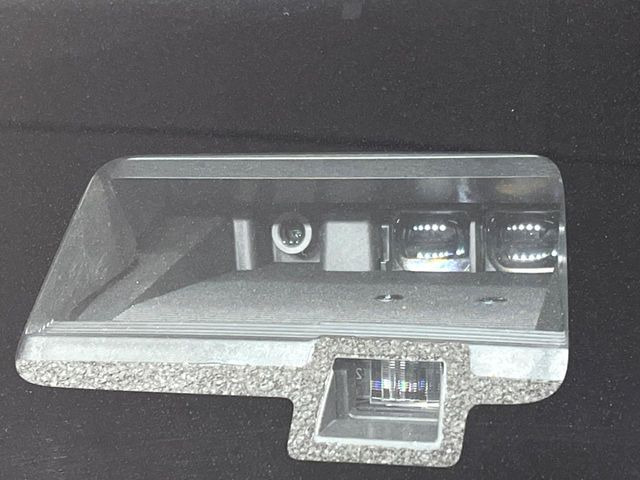 �y�X�Y�L �Z�[�t�e�B�T�|�[�g�z���s���ɑO���̎ԗ�����F�����A�Փ˂������Ȏ��͌x��ƃu���[�L�ŏՓˉ���Ɣ�Q�y�����A�V�X�g�B�����S�Ƀh���C�u�����y���݂��������܂��B