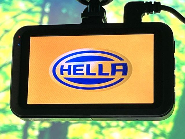 �y�h���C�u���R�[�_�[�z�h���C�u���R�[�_�[����!���s���͂������A������^�]�⎖�̂ɑ��������ہA�f���ŋL�^���A����̃��X�N�ɔ����܂��B���L�^�pSD�J�[�h�͂��q�l�����g�ł��������������K�v������܂��B