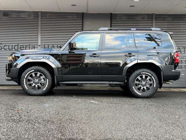 �O��p�[�L���O�Z���T�[�E�t�����g�E�T�C�h�E���A�E�p�m���}�r���[�J�����B