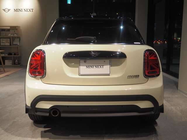 ミニクーパー プレミアム プラスパッケージ DCT