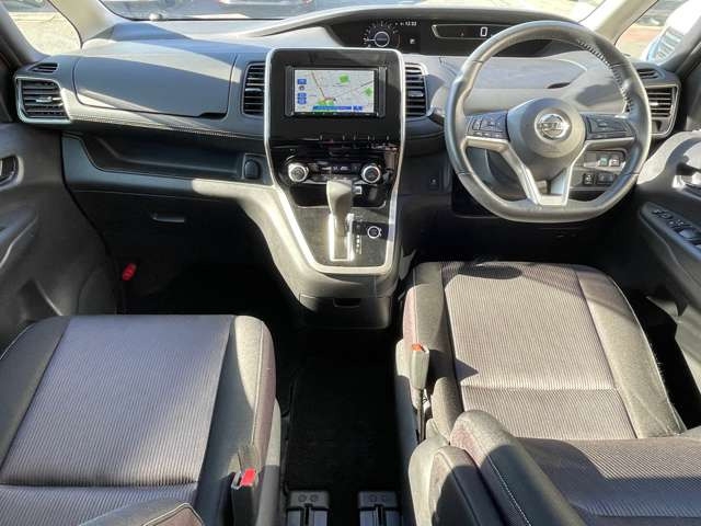 セレナ2.0 ハイウェイスター Vセレクション