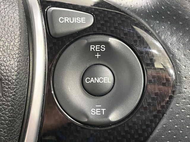 �y�N���[�Y�R���g���[���z�������H�����N���N���s�B�A�N�Z���𗣂��Ă���葬�x�ő��s���ł��A�������^�]���̕��S���y��!�����E�������ȒP�ȃX�C�b�`����Œ����ł��܂��B