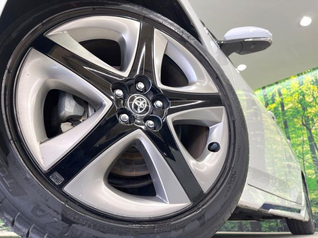 �y����17�C���`�A���~�z�C�[���z�O�ςɃ}�b�`���������A���~�z�C�[���𑕒����Ă���܂��B�e��ЊO�A���~�z�C�[����A�X�^�b�h���X�^�C�����戵�����Ă���܂��B���񂲑��k����������