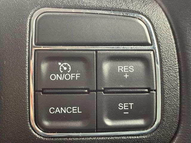 ���N���[�Y�R���g���[��:�������H�⎩���Ԑ�p���H���ɂāA�葬���q���\�ƂȂ�֗��ȋ@�\�ł��B�������ړ��̍ۂł����ɂ����֗��ɂ��g�����������܂���