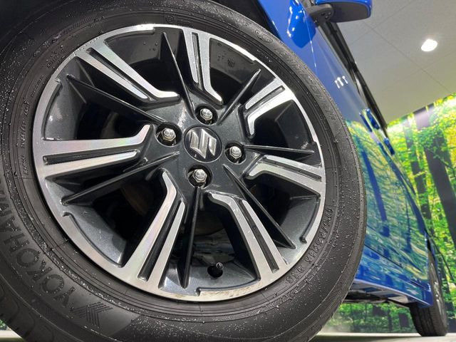 �y����15�C���`�A���~�z�C�[���z�O�ςɃ}�b�`���������A���~�z�C�[���𑕒����Ă���܂��B�e��ЊO�A���~�z�C�[����A�X�^�b�h���X�^�C�����戵�����Ă���܂��B���񂲑��k����������