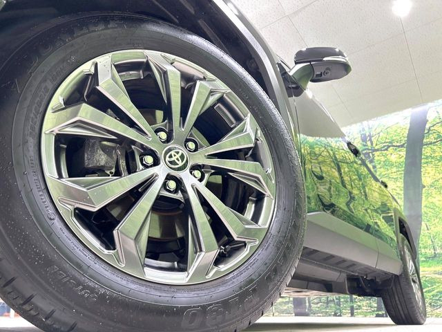 �y����18�C���`�A���~�z�C�[���z�O�ςɃ}�b�`���������A���~�z�C�[���𑕒����Ă���܂��B�e��ЊO�A���~�z�C�[����A�X�^�b�h���X�^�C�����戵�����Ă���܂��B���񂲑��k����������