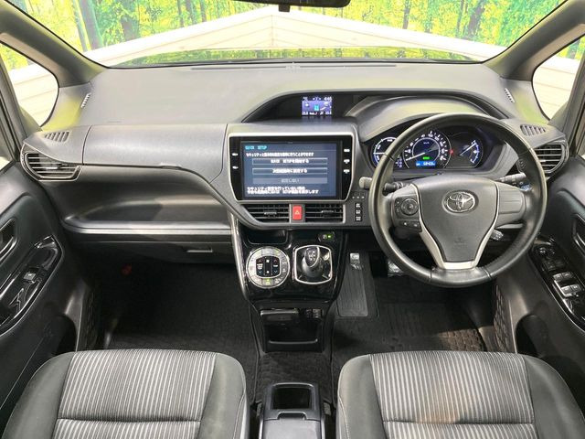 ヴォクシー1.8 ハイブリッド ZS