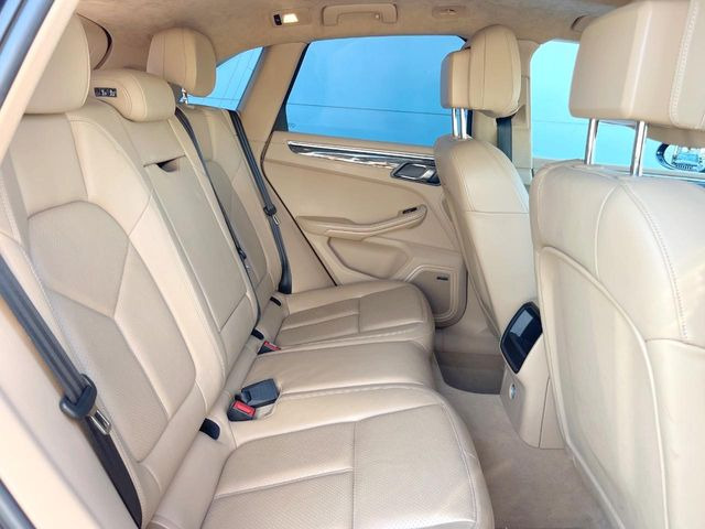 ���㕔���Ȃ��C�ɂȂ�悤�ȃL�Y�E�����ւ��蓙�A�傫�ȃ_���[�W�͂Ȃ��A�ǍD�ȏ�Ԃł��B