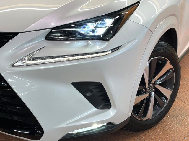 �y�O��LED�w�b�h���C�g�z�X�^�C���b�V���Ȍ����ڂ̎O��LED�w�b�h���C�g�𑕔���X�^�C�������łȂ��A��Ԃ̑��s�����E�ǍD�ň��S���Ă���肢�������܂��B