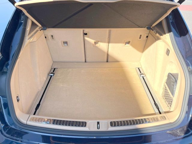 ���g�����N���[��:����L������e�X�y�[�X!���ꂾ���̍L��������΂��������⃌�W���[�Ȃǂɂ��œK�ł�!�g�p�������Ȃ����ꂢ�ȏ�Ԃ��ێ����Ă���܂��B