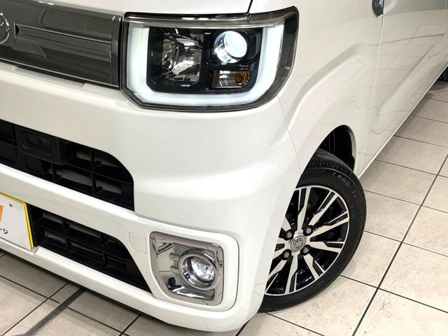 �yLED�w�b�h���C�g�z���V����ԑ��s�����ǍD�Ȏ��E���m�ۂ����S���ĉ^�]�ł��鍂�P�xLED�w�b�h���C�g�𑕔�!�_�����x�������A����d�͂��}�����Ă��܂��B