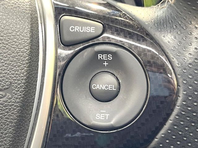 �y�N���[�Y�R���g���[���z�������H�����N���N���s�B�A�N�Z���𗣂��Ă���葬�x�ő��s���ł��A�������^�]���̕��S���y��!�����E�������ȒP�ȃX�C�b�`����Œ����ł��܂��B