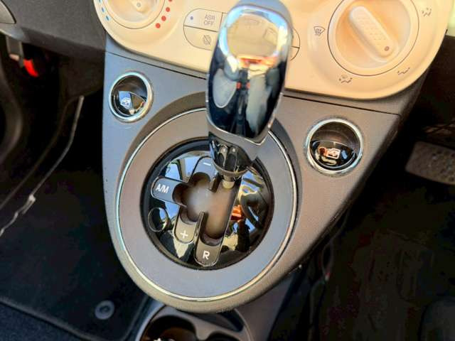 �C�ɂȂ邨�Ԃ�����܂�����E�̓d�b�ԍ����璼�ڂ��X�ɂ��₢���킹���������B�x�����@����ԗ����A��Ԃ܂łȂ�ł������������Ē����܂��B�X�^�b�t�ꓯ���A�����҂����Ă���܂��B