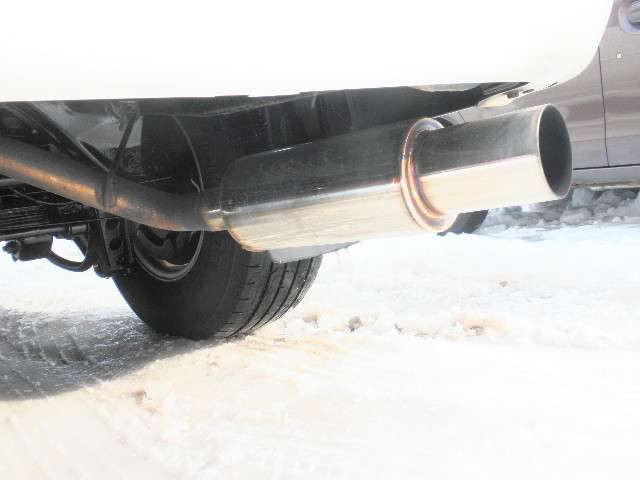 ���X�͔N�����x�ƂȂ��Ă���܂��B�c�Ǝ��Ԃ�10:00�`19:00�ł��B