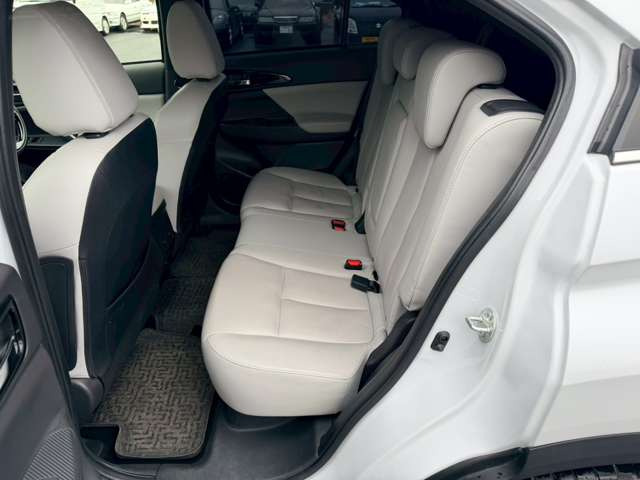 �C�ɂȂ邨�Ԃ�����܂�����E�̓d�b�ԍ����璼�ڂ��X�ɂ��₢���킹���������B�x�����@����ԗ����A��Ԃ܂łȂ�ł������������Ē����܂��B�X�^�b�t�ꓯ���A�����҂����Ă���܂��B