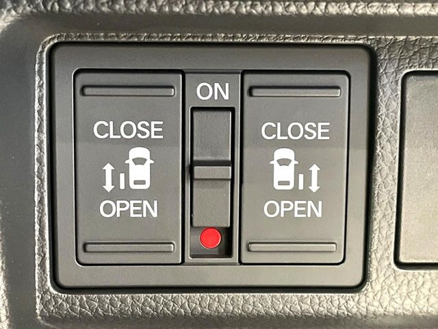 �y�����p���[�X���C�h�h�A�z�X�}�[�g�L�[��^�]�Ȃ̃X�C�b�`�Ō�ȗ����X���C�h�h�A�̊J���\���d��������͂����ăh�A���J����K�v�������A�����Ȃ��q�l�ł��ȒP�ɊJ���߂ł����K�ł���