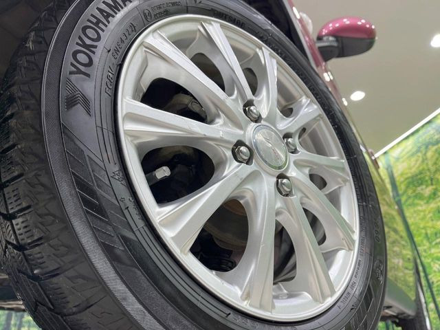 �y14�C���`�A���~�z�C�[���z�O�ςɃ}�b�`�����A���~�z�C�[���𑕒����Ă���܂��B�e��A���~�z�C�[����A�X�^�b�h���X�^�C�����戵�����Ă���܂��B���񂲑��k����������