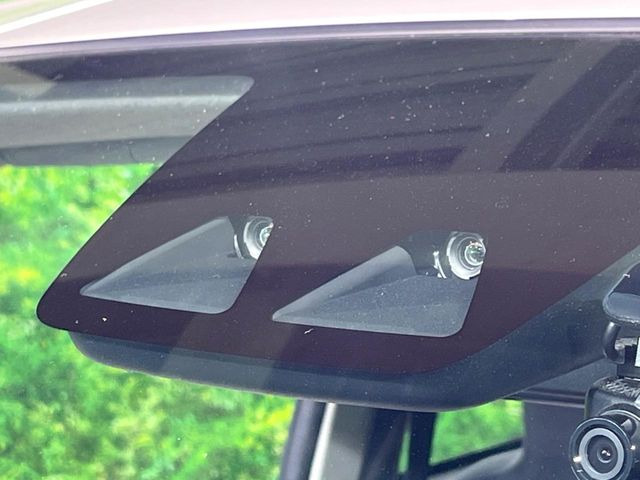 �y�X�Y�L �Z�[�t�e�B�T�|�[�g�z���s���ɑO���̎ԗ�����F�����A�Փ˂������Ȏ��͌x��ƃu���[�L�ŏՓˉ���Ɣ�Q�y�����A�V�X�g�B�����S�Ƀh���C�u�����y���݂��������܂��B