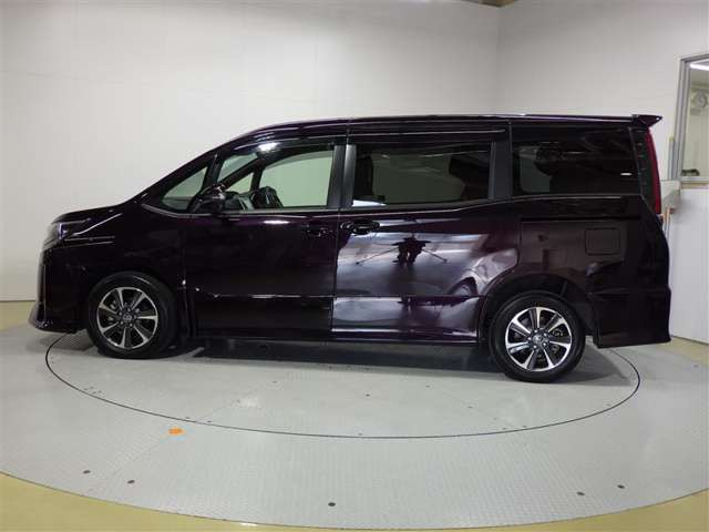 ノア2.0 Si ウェルキャブ 助手席リフトアップシート 4WD