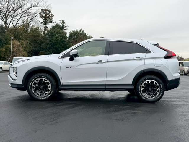 ���X�݌ɂ͊O���A�����N���[�j���O��ɓW�����A�����Ď��̏C�����̗L���A���[�^�[��������̗L������O�ҋ@�ւɂ�錟����S����{���Ă���܂��B�Ԍ��A�����A����h�������ЂőΉ��ł��܂��̂ł����S���������B