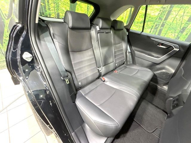 �y���烌�U�[�V�[�g�z����̂ӂ���肪�e�ՂŃ����e�i���X�����ȒP�ȁA�@�\���ɗD��鍇����v���̗p�����㎿�ȃV�[�g�ł��B����S�n���悭�A���������ӂ��S�n�ǂ��ԓ���Ԃ����o���Ă���܂��B