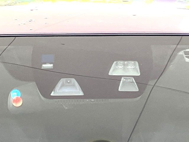 �y�X�}�[�g�V�e�B�u���[�L�T�|�[�g�z�ᑬ���s���ɑO���̎ԗ�����F�����A�Փ˂������Ȏ��͌x��ƃu���[�L�ŏՓˉ���Ɣ�Q�y�����A�V�X�g�B�����S�Ƀh���C�u�����y���݂��������܂��B