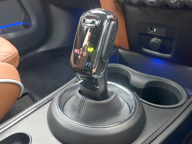 ��MT���[�h�t��AT:�ʏ�͎����ł����Ȃ���ϑ�(�M�A�`�F���W)���h���C�o�[�̑���ɂ���ĈӐ}�I�ɕς�����V�X�e���ł��B����w���i�̃h���C�u�����y���݂��������܂�!