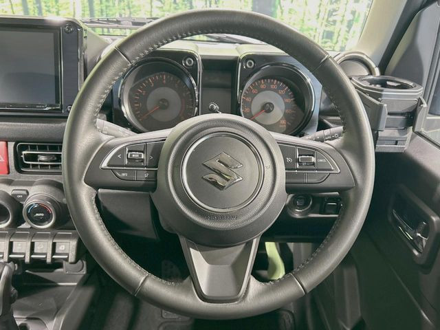 �y�����v�����X�e�A�����O�z�㎿�Ȋv���g�p���邱�ƂŁA��ɂ����������݂ƂĂ��^�]���₷���n���h���ł���