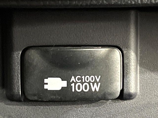 �y�A�N�Z�T���[�R���Z���g�z�L�����v��X�|�[�c�A�A�E�g�h�A�ł̃A�N�e�B�r�e�B�͂������A�ЊQ�E��d�̍ۂɏ����ɂ��Ȃ�AC100V�R���Z���g�𑕔���P�[�^�C��^�u���b�g�A�Q�[���@��̏[�d�ɂ���