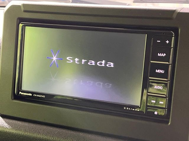 �y�i�r�Q�[�V�����z�g���₷���i�r�ŖړI�n�܂ł�������ē����Ă���܂��B�e��I�[�f�B�I�Đ��@�\���[�����Ă���A���Ԃ̉^�]������Ɋy�����Ȃ�܂�!!