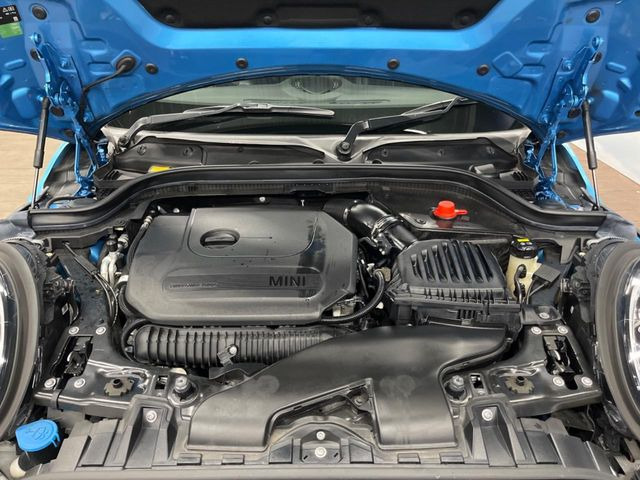 �����X�ł́A�e���[�J�[�̐�p�f�f�e�X�^�[�𓱓��B���Ǝ��i�����e�N�j�J���X�^�b�t���풓���Ă���܂��̂ŁA������̍ۂɂ����S���Ă����p���������܂��B