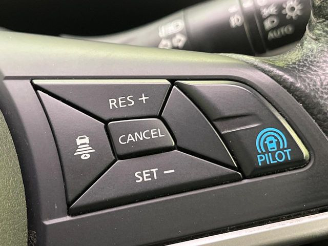 �y�v���p�C���b�g�z�������H�ł̒��������s���y��!!�a�؎��Ə��񑖍s�̃V�[���ŁA�A�N�Z���E�u���[�L�E�X�e�A�����O�������Ő��䂵�A�������^�]�̕��S���y�����Ă���܂���