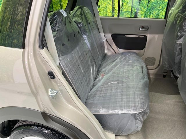 ���i���ȃI���W�i���t���A�}�b�g���I�v�V�����ɂĂ��p�ӂ��Ă���܂��B���D���ȃf�U�C����J���[�����Ԃɍ��킹�đI��ł����������Ƃ��ł��܂���