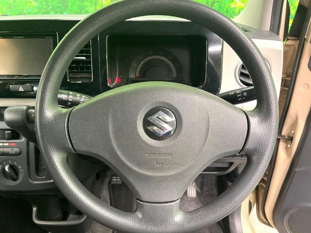 �y�X�e�A�����O�X�C�b�`�z�^�]���A�O������ڐ������炷���ƂȂ��A�I�[�f�B�I���̑��삪�\�ȕ֗��@�\!���S&���K�ȃh���C�u�����o���Ă���܂���