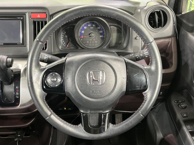 �y�����v�����X�e�A�����O�z�㎿�Ȋv���g�p���邱�ƂŁA��ɂ����������݂ƂĂ��^�]���₷���n���h���ł���