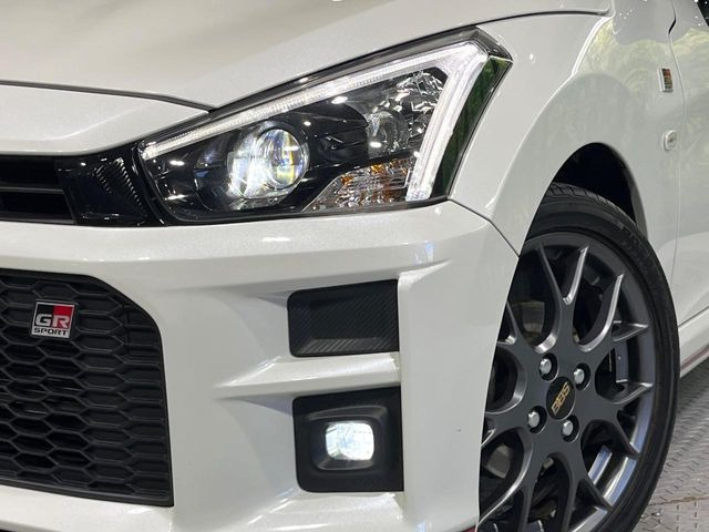 �yLED�w�b�h���C�g�z���V����ԑ��s�����ǍD�Ȏ��E���m�ۂ����S���ĉ^�]�ł��鍂�P�xLED�w�b�h���C�g�𑕔�!�_�����x�������A����d�͂��}�����Ă��܂��B