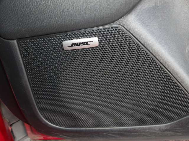 BOSE�T�E���h�V�E�e��