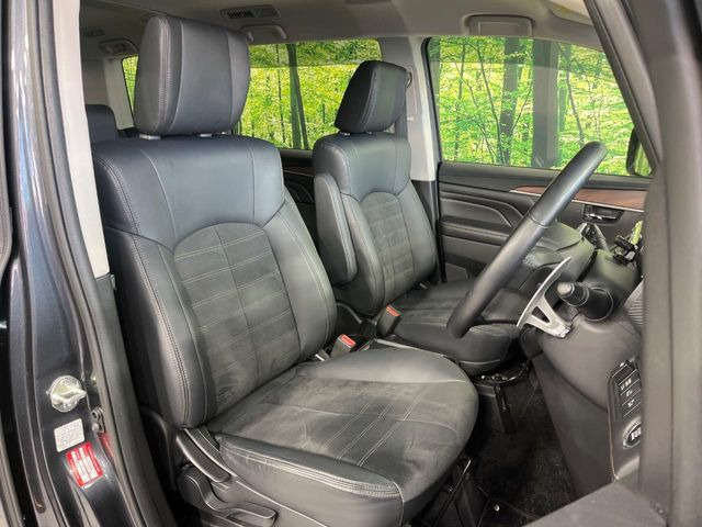 �y�n�[�t���U�[�V�[�g�z�������ƍ���S�n�𗼗������l�C�̃V�[�g���w�ʁE���ʂ̓X�G�[�h���ƂȂ��Ă���A���G��⊊��ɂ����ɗD��Ă��܂��B�C���╞���ɍ��E���ꂸ���K�ɂ���肢�������܂��B