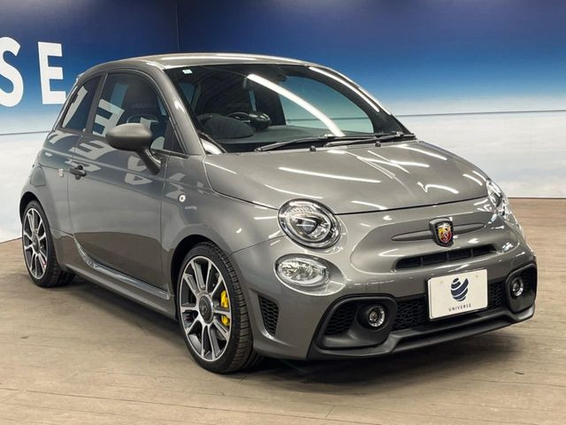 �������t�т̕ۏ؂̑��A���S�̍Œ�3�N�E���s�������ۏ�(�L��)�����p�ӁB�A���Ԃ����S���Ă��y���݂���������l�A�ۏؓ��e���[���͂������A�����_��&�I�C�������⃍�[�h�T�[�r�X���t�т��Ă���܂��B