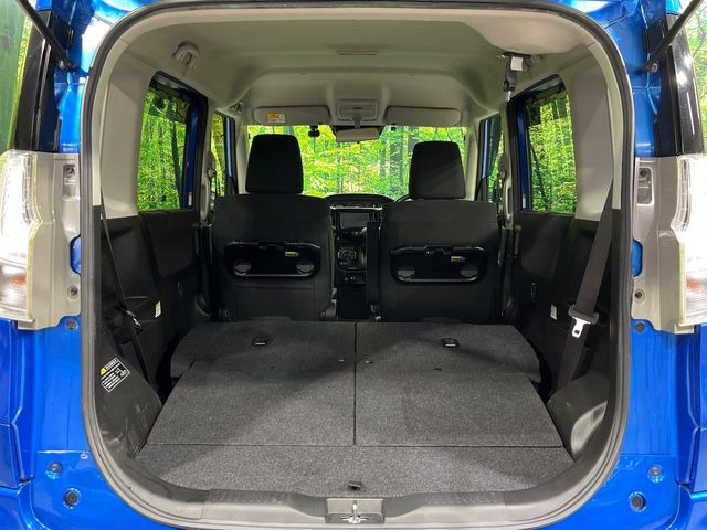 ���i�̂���������ʋ΁A���}���ɏ\���ȉ׎��X�y�[�X���m�ۂ��Ă���܂��B�Z�J���h�V�[�g��|���ƁA�傫�ȉו��̐ύڂ��\�ł���