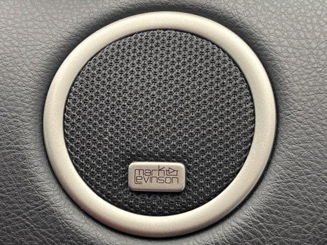 �y�}�[�N���r���\���T�E���h�V�X�e���z���x�ȃ`���[�j���O�\�͂����ڂ���Ă���A�������ȉ��y�����y���݂��������܂���