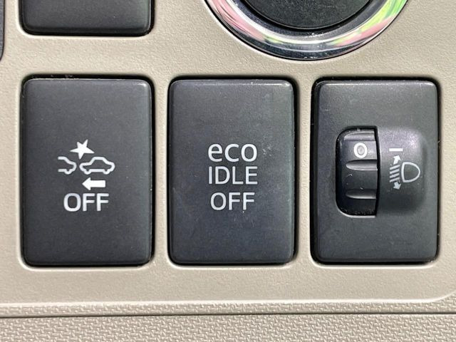 �y�X�}�[�g�A�V�X�g�z���s���ɑO���̎ԗ�����F�����A�Փ˂������Ȏ��͌x��ƃu���[�L�ŏՓˉ���Ɣ�Q�y�����A�V�X�g�B�����S�Ƀh���C�u�����y���݂��������܂��B