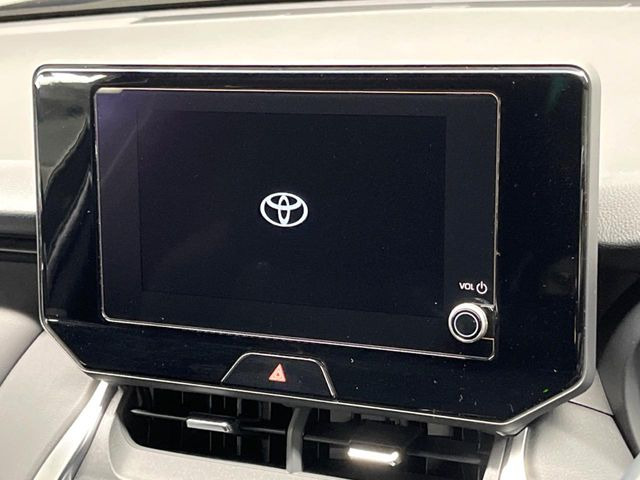 �y8�C���` �f�B�X�v���C�I�[�f�B�I�z���ʂ̃f�B�X�v���C��AppleCarPlay��AndroidAuto�����p�\�B�傫�ȉ�ʂŃX�}�z�i�r�A�v���������p���������܂���