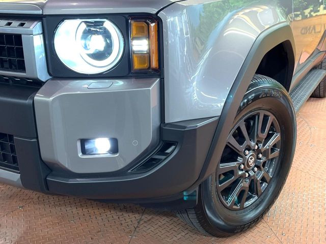 �y�ۖ�LED�w�b�h���C�g�z���V����ԑ��s�����ǍD�Ȏ��E���m�ۂ����S���ĉ^�]�ł��鍂�P�xLED�w�b�h���C�g�𑕔�!�_�����x�������A����d�͂��}�����Ă��܂��B