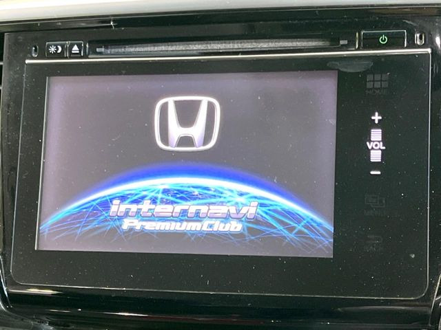 �y�����i�r�z�l�C�̏����i�r�𑕔����Ă���܂��B�i�r�̎g���₷���͂������A�I�[�f�B�I�@�\���[��!�L�����v�◷�s�͂������A�ʋ΂┃�����ȂǕ��i�̃h���C�u���y�����Ȃ�͂���