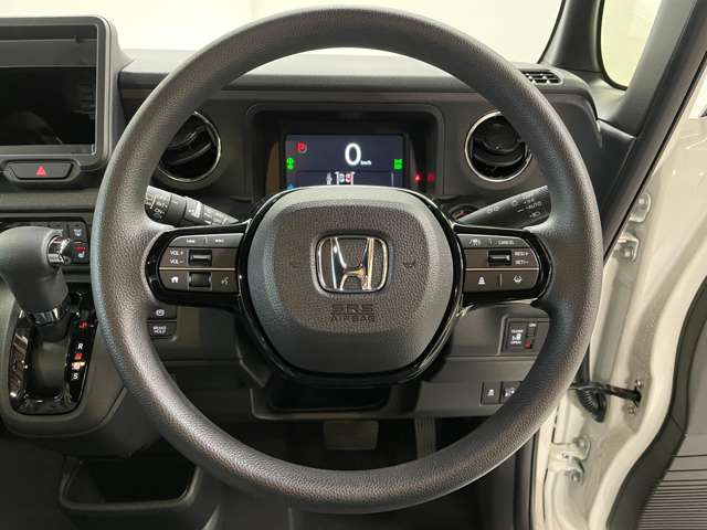 運転席周りに大きな傷、汚れ、へたりなどなく良質な状態です!