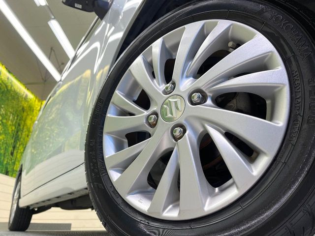 �y����14�C���`�A���~�z�C�[���z�O�ςɃ}�b�`���������A���~�z�C�[���𑕒����Ă���܂��B�e��ЊO�A���~�z�C�[����A�X�^�b�h���X�^�C�����戵�����Ă���܂��B���񂲑��k����������