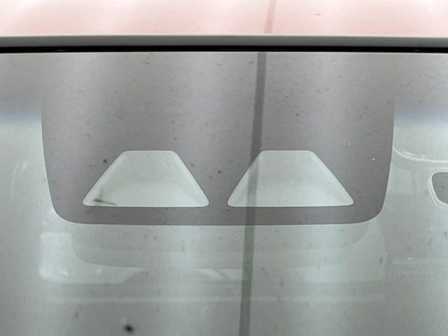 �y�X�}�[�g�A�V�X�g�z���s���ɑO���̎ԗ�����F�����A�Փ˂������Ȏ��͌x��ƃu���[�L�ŏՓˉ���Ɣ�Q�y�����A�V�X�g�B�����S�Ƀh���C�u�����y���݂��������܂��B